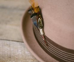Men Roost - Brackish Plum Thicket Feather Hat Pin