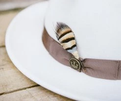 Highlands - Brackish Plum Thicket Feather Hat Pin Men